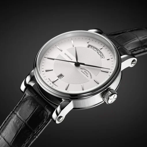 MÜHLE-GLASHÜTTE – Teutonia II Day/Date M1-33-65-LB